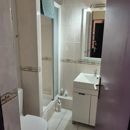 4p, Cozy, 100m , Piscine, Au Pied Des Commerces * La Grande Motte